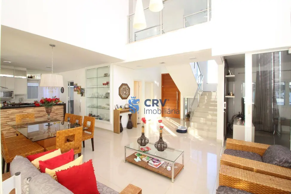 Sobrado com 3 quartos à venda, 547m2 em Terra Bonita, Londrina - PR - imagem 4 Foto 4 de Sobrado com 3 quartos à venda, 547m2 em Terra Bonita, Londrina - PR