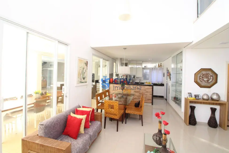 Sobrado com 3 quartos à venda, 547m2 em Terra Bonita, Londrina - PR - imagem 5 Foto 5 de Sobrado com 3 quartos à venda, 547m2 em Terra Bonita, Londrina - PR