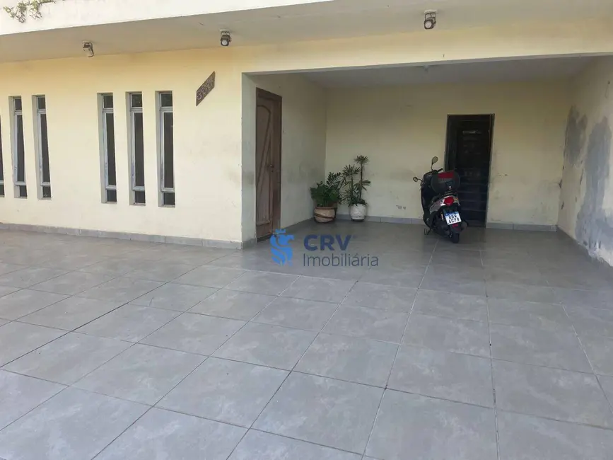 Foto 2 de Sobrado com 3 quartos à venda, 257m2 em Ricardo, Londrina - PR