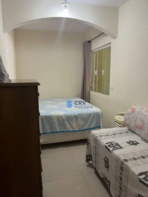 Casa com 3 quartos à venda, 200m2 em Jacomo Violin, Londrina - PR - imagem 9 Foto 9 de Casa com 3 quartos à venda, 200m2 em Jacomo Violin, Londrina - PR