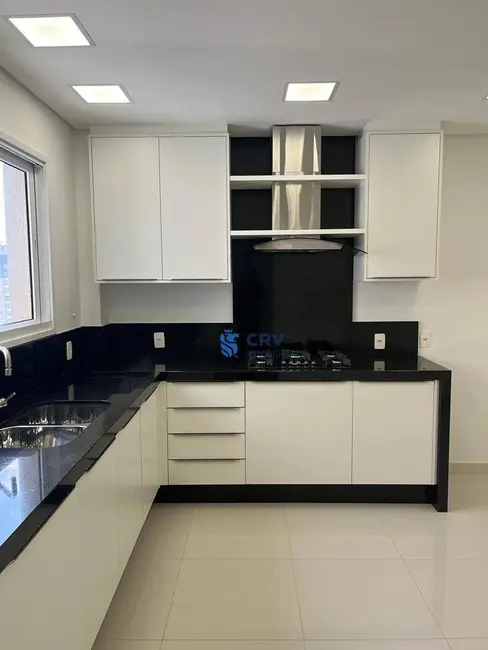 Foto 9 de Apartamento com 3 quartos para alugar, 200m2 em Londrina - PR