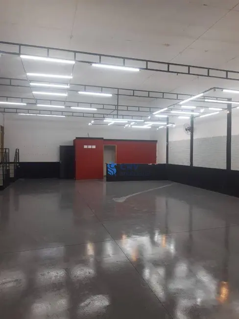 Sala Comercial para alugar, 730m2 em Aquilles Sthengel, Londrina - PR - imagem 9 Foto 9 de Sala Comercial para alugar, 730m2 em Aquilles Sthengel, Londrina - PR