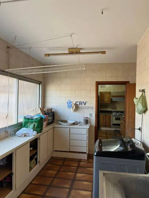 Apartamento com 4 quartos à venda, 298m2 em Centro, Londrina - PR - imagem 9 Foto 9 de Apartamento com 4 quartos à venda, 298m2 em Centro, Londrina - PR