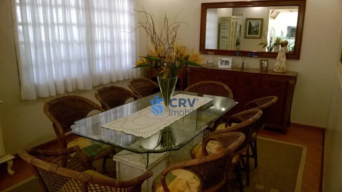 Casa com 4 quartos à venda, 490m2 em Dom Ático, Londrina - PR - imagem 6 Foto 6 de Casa com 4 quartos à venda, 490m2 em Dom Ático, Londrina - PR