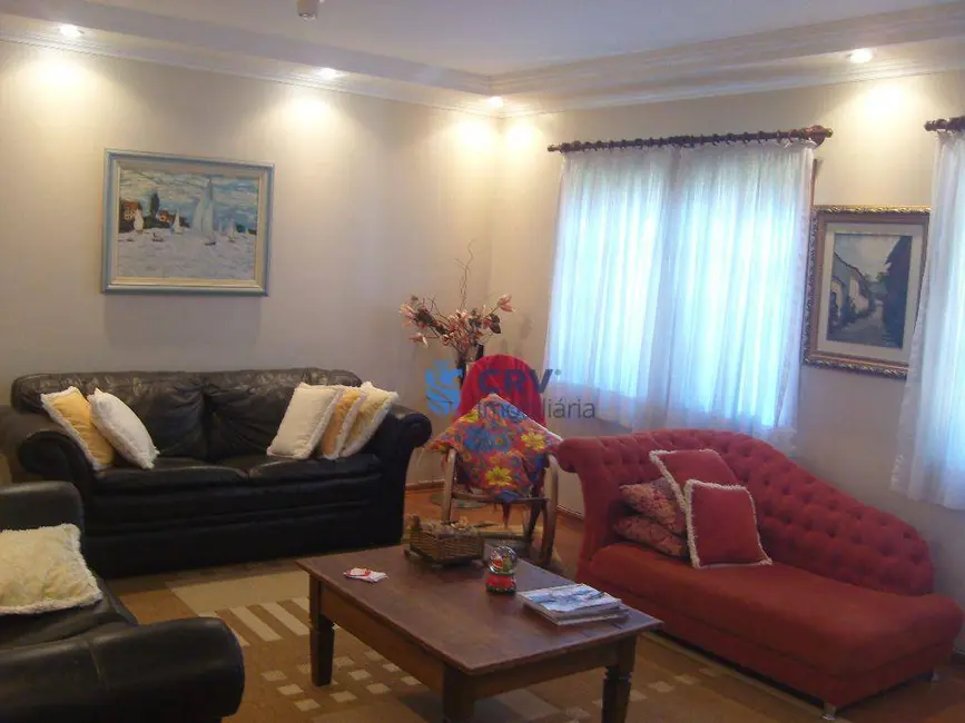 Casa com 4 quartos à venda, 490m2 em Dom Ático, Londrina - PR - imagem 9 Foto 9 de Casa com 4 quartos à venda, 490m2 em Dom Ático, Londrina - PR