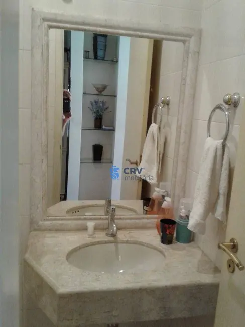 Casa com 4 quartos à venda, 490m2 em Dom Ático, Londrina - PR - imagem 7 Foto 7 de Casa com 4 quartos à venda, 490m2 em Dom Ático, Londrina - PR