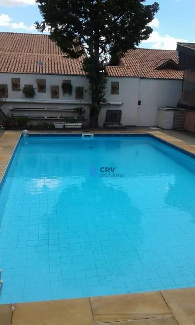 Casa com 4 quartos à venda, 490m2 em Dom Ático, Londrina - PR - imagem 3 Foto 3 de Casa com 4 quartos à venda, 490m2 em Dom Ático, Londrina - PR