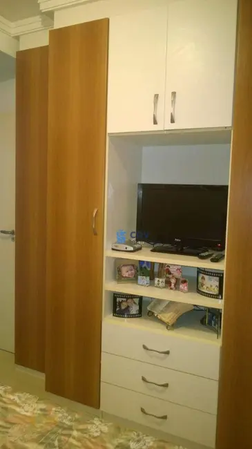 Apartamento com 2 quartos à venda, 60m2 em Centro, Londrina - PR - imagem 9 Foto 9 de Apartamento com 2 quartos à venda, 60m2 em Centro, Londrina - PR