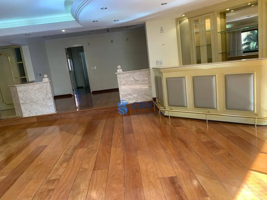 Apartamento com 4 quartos à venda, 541m2 em Centro, Londrina - PR - imagem 4 Foto 4 de Apartamento com 4 quartos à venda, 541m2 em Centro, Londrina - PR