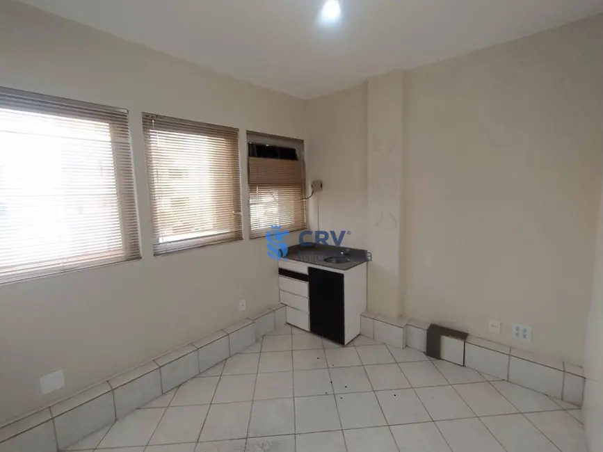 Sala Comercial à venda e para alugar, 81m2 em Centro, Londrina - PR - imagem 7 Foto 7 de Sala Comercial à venda e para alugar, 81m2 em Centro, Londrina - PR
