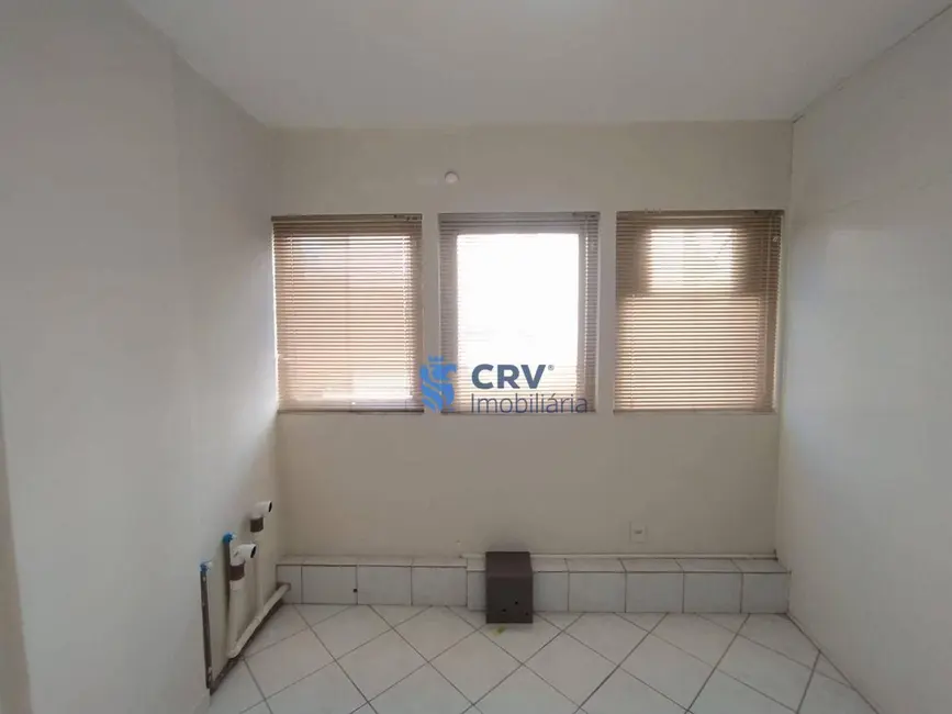 Sala Comercial à venda e para alugar, 81m2 em Centro, Londrina - PR - imagem 6 Foto 6 de Sala Comercial à venda e para alugar, 81m2 em Centro, Londrina - PR