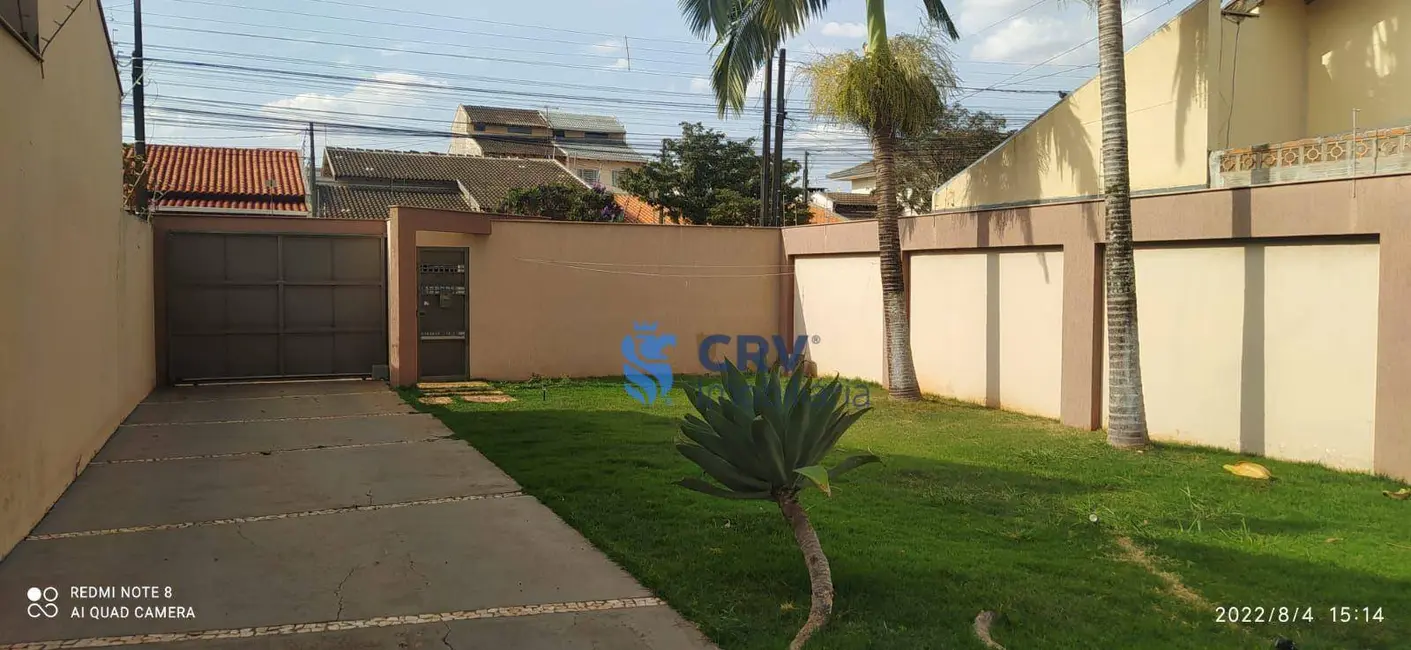 Casa com 2 quartos à venda, 250m2 em Loteamento Chamonix, Londrina - PR - imagem 4 Foto 4 de Casa com 2 quartos à venda, 250m2 em Loteamento Chamonix, Londrina - PR