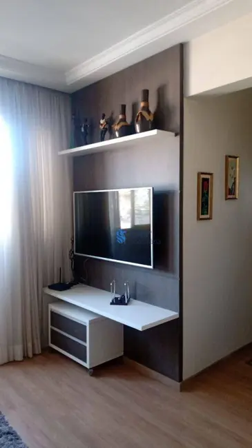 Apartamento com 3 quartos à venda, 75m2 em Nossa Senhora de Lourdes, Londrina - PR - imagem 4 Foto 4 de Apartamento com 3 quartos à venda, 75m2 em Nossa Senhora de Lourdes, Londrina - PR
