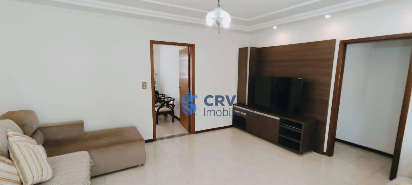 Foto 4 de Casa com 3 quartos para alugar, 300m2 em Ipanema, Londrina - PR