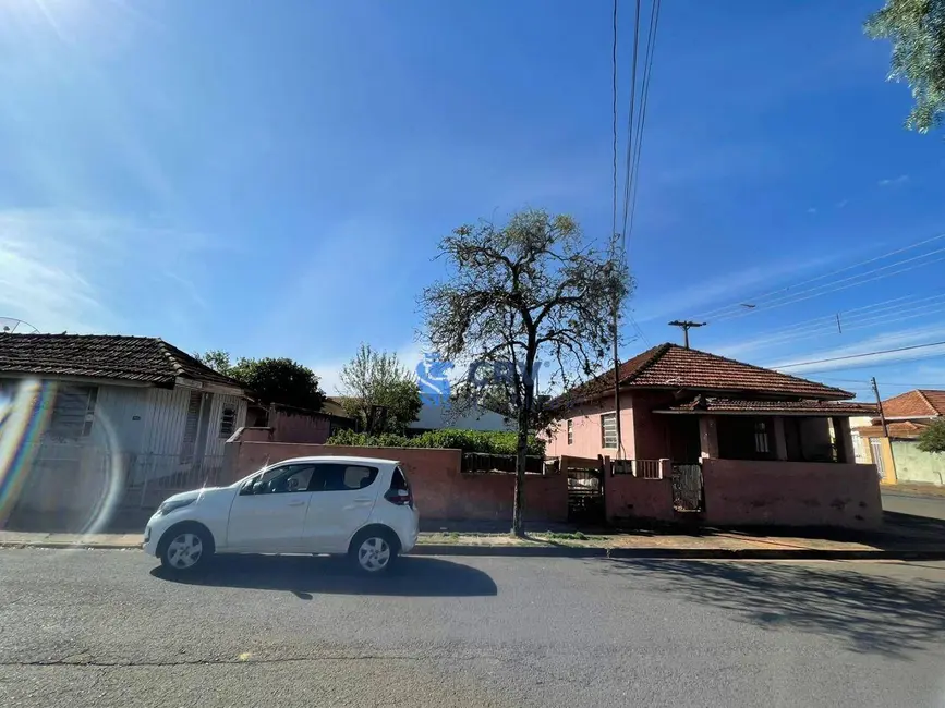 Casa com 2 quartos à venda, 400m2 em Vila Goes, Londrina - PR - imagem 4 Foto 4 de Casa com 2 quartos à venda, 400m2 em Vila Goes, Londrina - PR