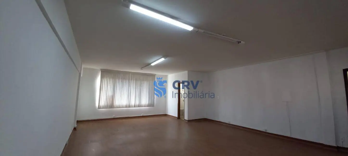 Sala Comercial à venda e para alugar, 581m2 em Centro, Londrina - PR - imagem 3 Foto 3 de Sala Comercial à venda e para alugar, 581m2 em Centro, Londrina - PR
