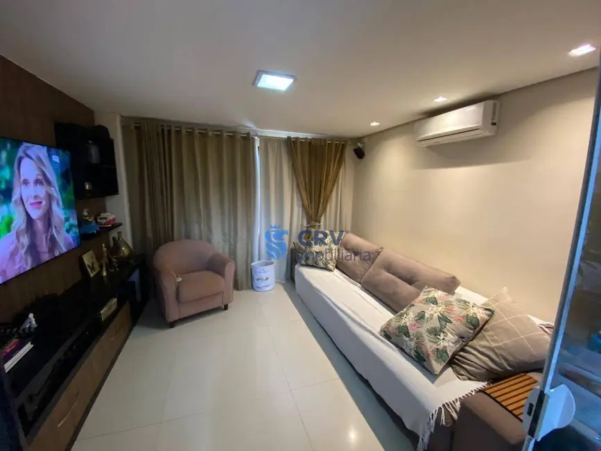 Foto 4 de Sobrado com 3 quartos à venda, 360m2 em Operária, Londrina - PR