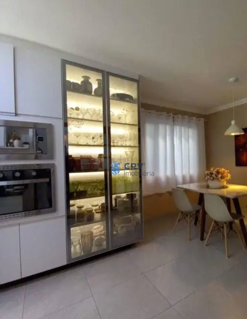 Sobrado com 5 quartos à venda, 317m2 em Operária, Londrina - PR - imagem 6 Foto 6 de Sobrado com 5 quartos à venda, 317m2 em Operária, Londrina - PR