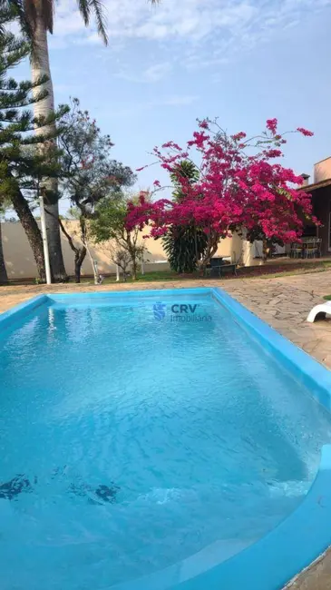 Chácara com 1 quarto à venda, 900m2 em Jardim Vale Verde, Londrina - PR - imagem 9 Foto 9 de Chácara com 1 quarto à venda, 900m2 em Jardim Vale Verde, Londrina - PR