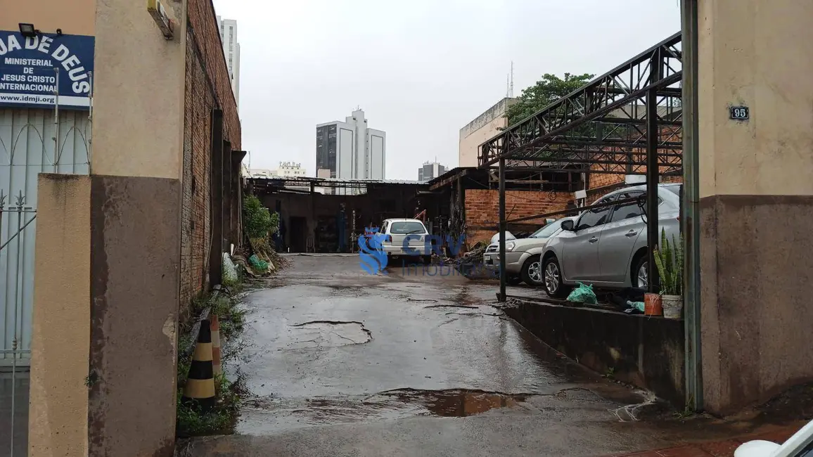 Foto 2 de Terreno / Lote à venda, 562m2 em Centro, Londrina - PR