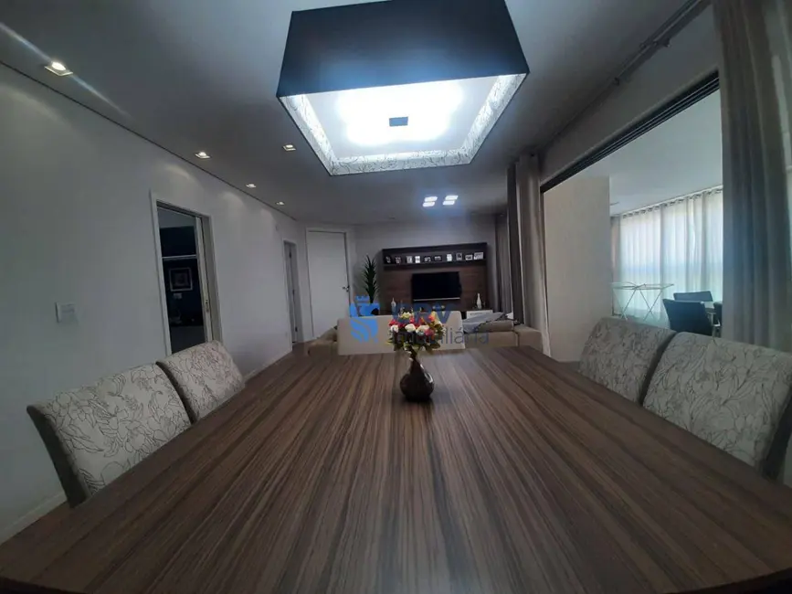Apartamento com 3 quartos à venda, 295m2 em Gleba Fazenda Palhano, Londrina - PR - imagem 4 Foto 4 de Apartamento com 3 quartos à venda, 295m2 em Gleba Fazenda Palhano, Londrina - PR