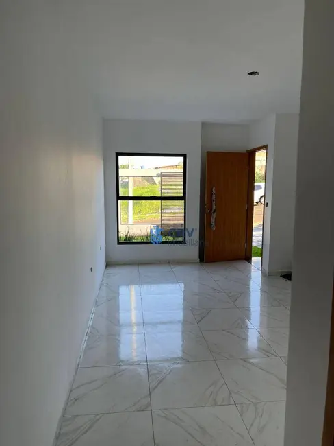 Casa com 3 quartos à venda, 126m2 em Colinas, Londrina - PR - imagem 4 Foto 4 de Casa com 3 quartos à venda, 126m2 em Colinas, Londrina - PR