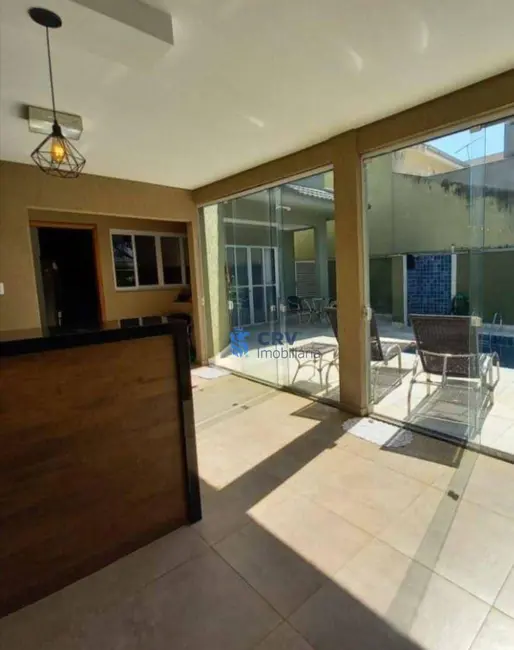 Sobrado com 5 quartos à venda, 317m2 em Operária, Londrina - PR - imagem 7 Foto 7 de Sobrado com 5 quartos à venda, 317m2 em Operária, Londrina - PR