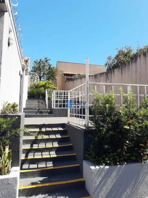 Casa à venda, 250m2 em Jardim Presidente, Londrina - PR - imagem 3 Foto 3 de Casa à venda, 250m2 em Jardim Presidente, Londrina - PR