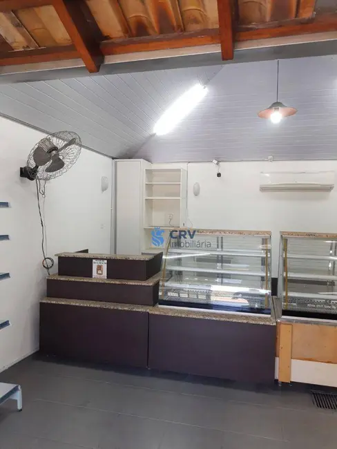 Casa à venda, 250m2 em Jardim Presidente, Londrina - PR - imagem 6 Foto 6 de Casa à venda, 250m2 em Jardim Presidente, Londrina - PR