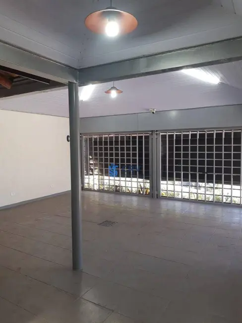 Foto 12 de Casa à venda, 250m2 em Jardim Presidente, Londrina - PR