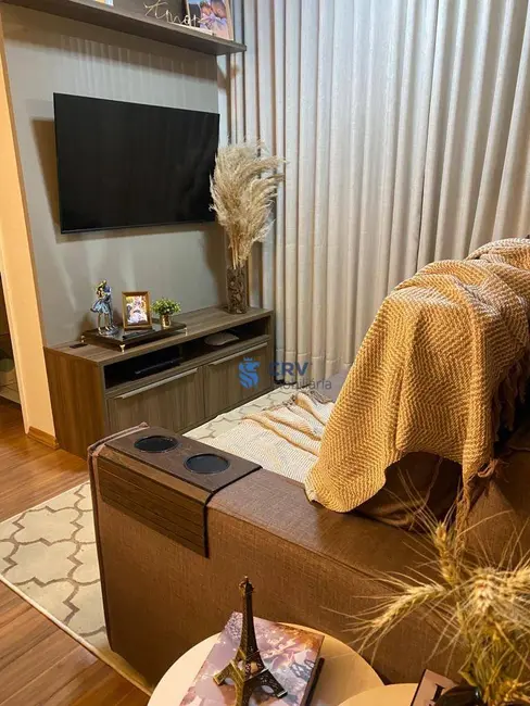 Apartamento com 2 quartos à venda, 60m2 em Londrina - PR - imagem 4 Foto 4 de Apartamento com 2 quartos à venda, 60m2 em Londrina - PR