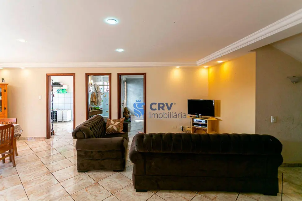 Casa com 5 quartos à venda, 560m2 em Parque Residencial Alcântara, Londrina - PR - imagem 9 Foto 9 de Casa com 5 quartos à venda, 560m2 em Parque Residencial Alcântara, Londrina - PR