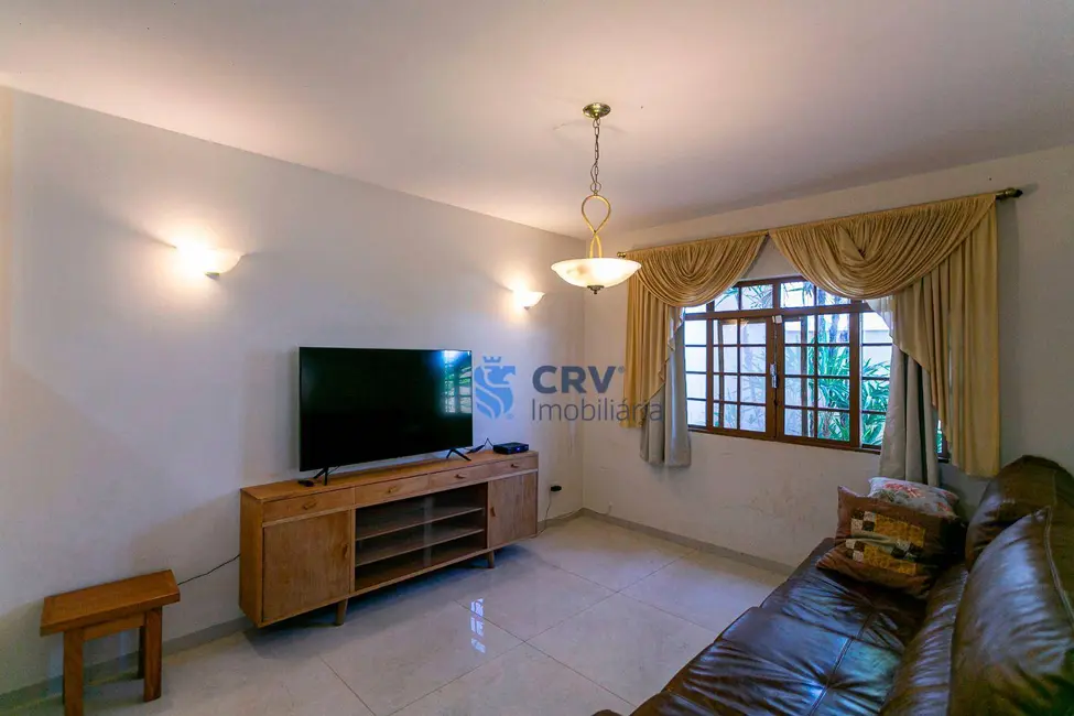 Casa com 5 quartos à venda, 560m2 em Parque Residencial Alcântara, Londrina - PR - imagem 4 Foto 4 de Casa com 5 quartos à venda, 560m2 em Parque Residencial Alcântara, Londrina - PR
