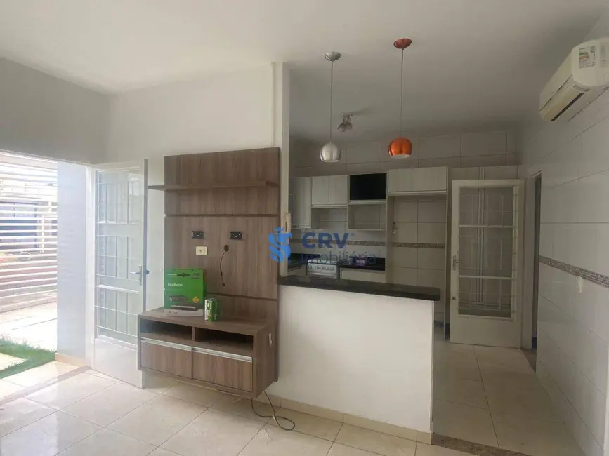 Casa com 3 quartos à venda, 171m2 em Portal de Versalhes 2, Londrina - PR - imagem 3 Foto 3 de Casa com 3 quartos à venda, 171m2 em Portal de Versalhes 2, Londrina - PR