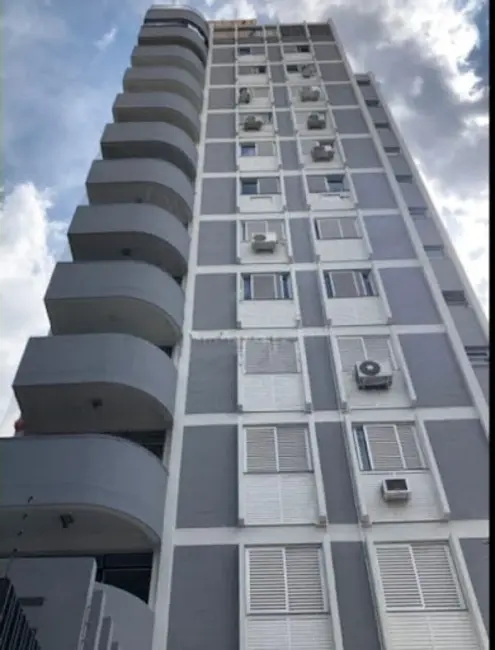 Apartamento com 3 quartos à venda, 169m2 em Centro, Londrina - PR - imagem 5 Foto 5 de Apartamento com 3 quartos à venda, 169m2 em Centro, Londrina - PR