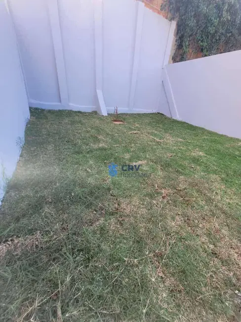 Casa com 2 quartos à venda, 125m2 em Colúmbia, Londrina - PR - imagem 4 Foto 4 de Casa com 2 quartos à venda, 125m2 em Colúmbia, Londrina - PR
