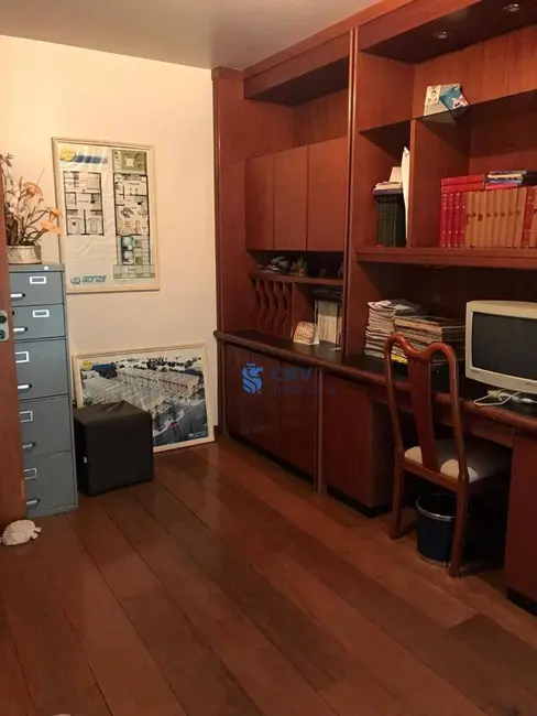 Apartamento com 3 quartos à venda, 227m2 em Centro, Londrina - PR - imagem 9 Foto 9 de Apartamento com 3 quartos à venda, 227m2 em Centro, Londrina - PR