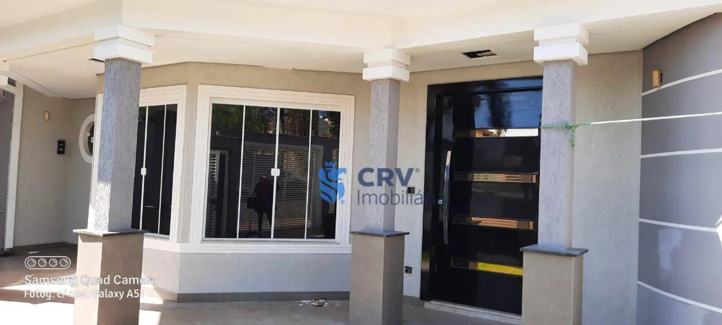 Foto 3 de Sobrado com 3 quartos à venda, 400m2 em Jardim Burle Marx, Londrina - PR