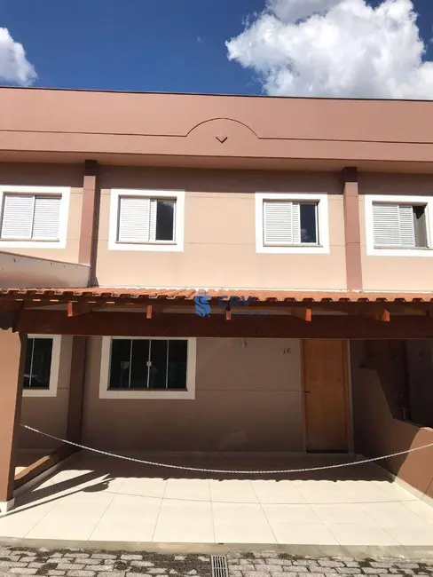 Sobrado com 3 quartos à venda, 113m2 em Conjunto Habitacional Santiago II, Londrina - PR - imagem 4 Foto 4 de Sobrado com 3 quartos à venda, 113m2 em Conjunto Habitacional Santiago II, Londrina - PR