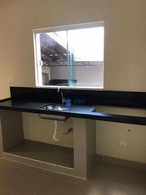 Sobrado com 3 quartos à venda, 113m2 em Conjunto Habitacional Santiago II, Londrina - PR - imagem 9 Foto 9 de Sobrado com 3 quartos à venda, 113m2 em Conjunto Habitacional Santiago II, Londrina - PR