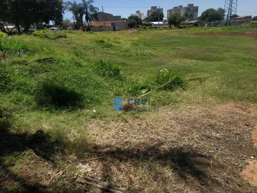 Terreno / Lote à venda, 3000m2 em Santiago, Londrina - PR - imagem 2 Foto 2 de Terreno / Lote à venda, 3000m2 em Santiago, Londrina - PR