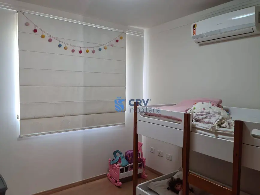 Foto 9 de Sobrado com 3 quartos à venda, 185m2 em Jardim Jóquei Club, Londrina - PR