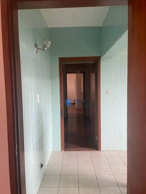 Foto 4 de Apartamento com 3 quartos à venda, 201m2 em Centro, Londrina - PR