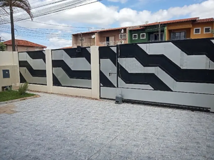 Casa com 3 quartos à venda, 300m2 em Jardim Tarumã, Londrina - PR - imagem 2 Foto 2 de Casa com 3 quartos à venda, 300m2 em Jardim Tarumã, Londrina - PR