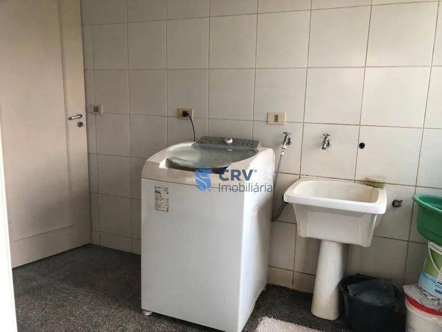 Casa com 5 quartos à venda, 600m2 em Tucano, Londrina - PR - imagem 6 Foto 6 de Casa com 5 quartos à venda, 600m2 em Tucano, Londrina - PR