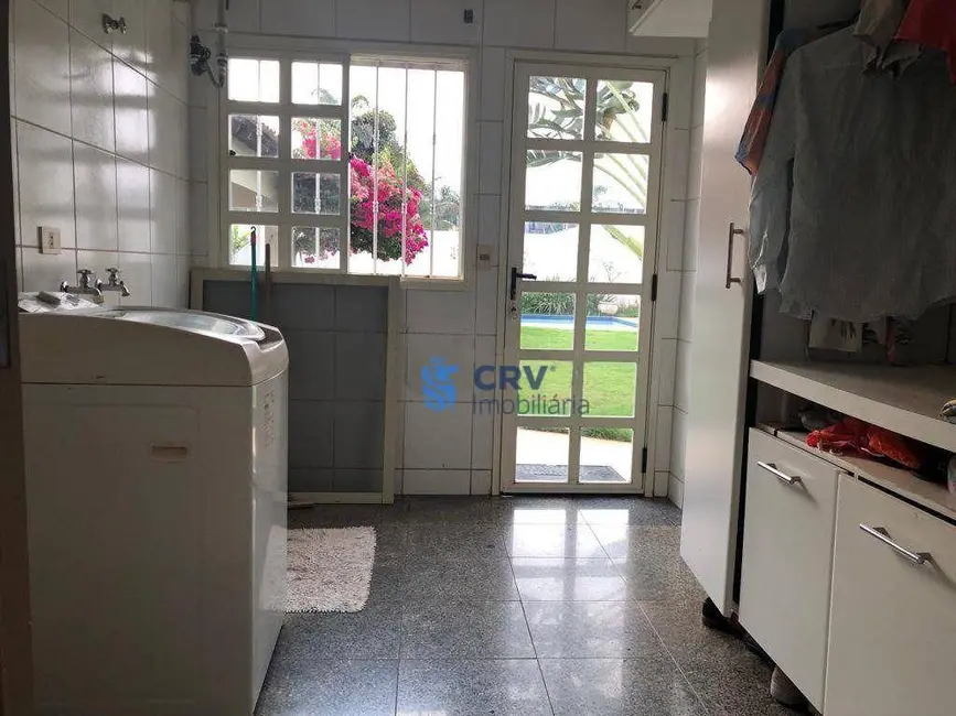 Casa com 5 quartos à venda, 600m2 em Tucano, Londrina - PR - imagem 4 Foto 4 de Casa com 5 quartos à venda, 600m2 em Tucano, Londrina - PR