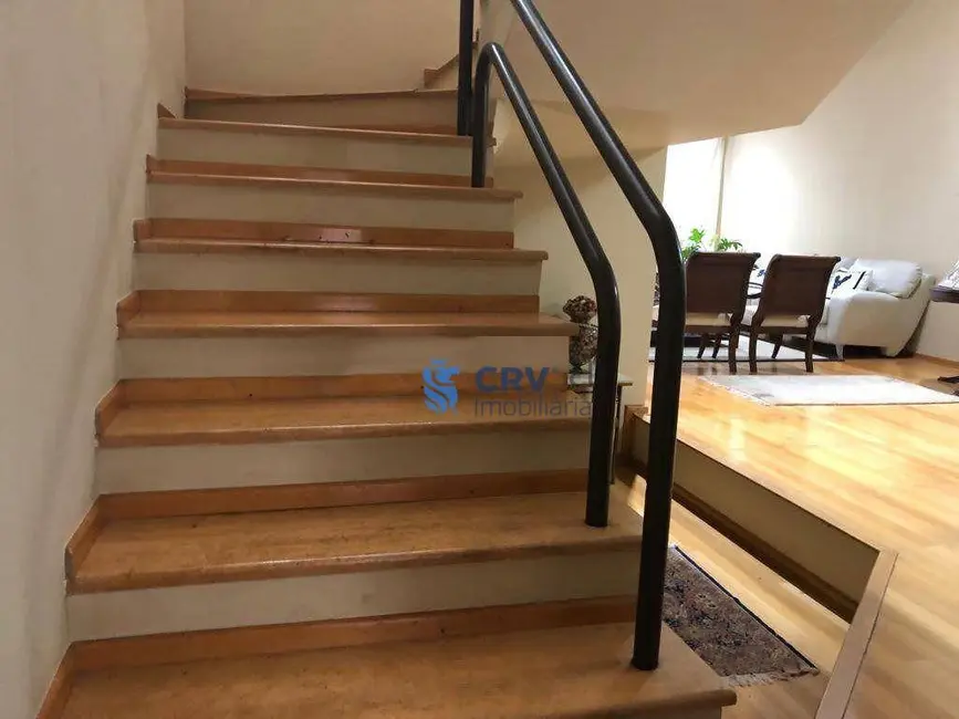 Casa com 5 quartos à venda, 600m2 em Tucano, Londrina - PR - imagem 5 Foto 5 de Casa com 5 quartos à venda, 600m2 em Tucano, Londrina - PR