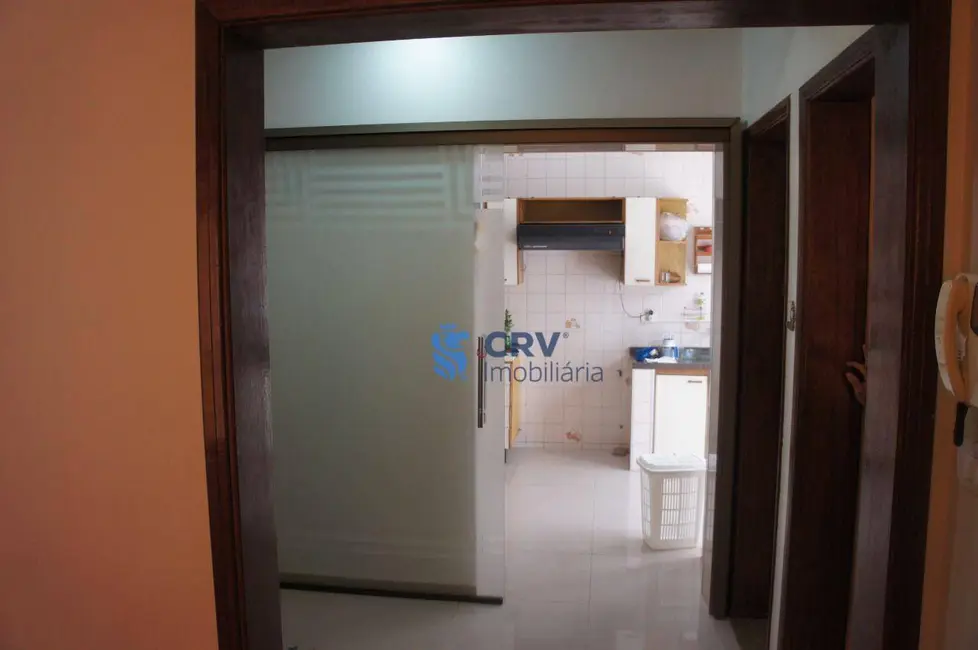 Foto 9 de Sobrado com 4 quartos à venda, 177m2 em Centro, Londrina - PR