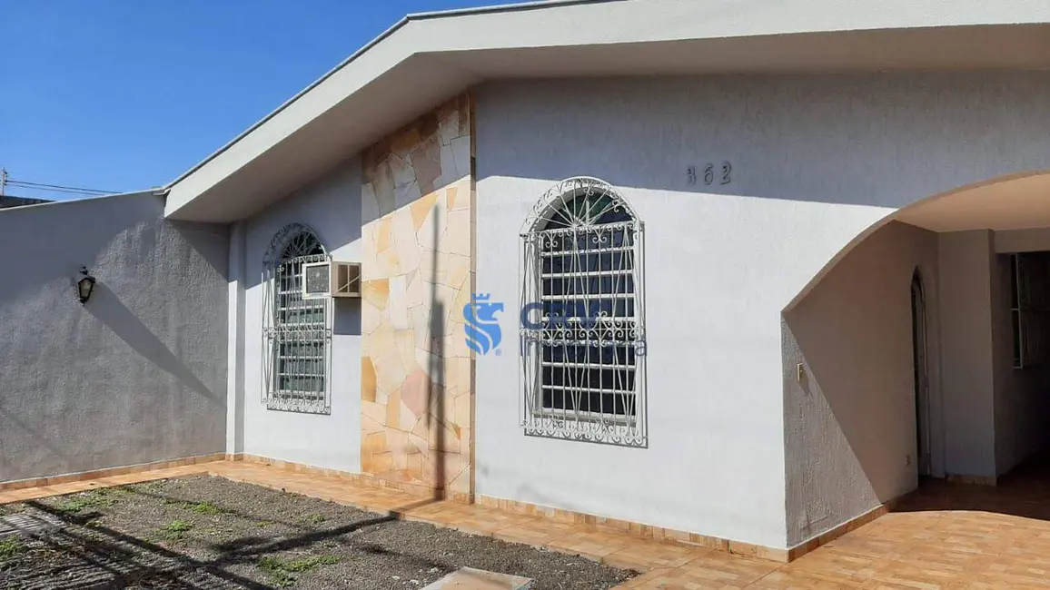 Casa com 3 quartos à venda, 250m2 em Leonor, Londrina - PR - imagem 2 Foto 2 de Casa com 3 quartos à venda, 250m2 em Leonor, Londrina - PR