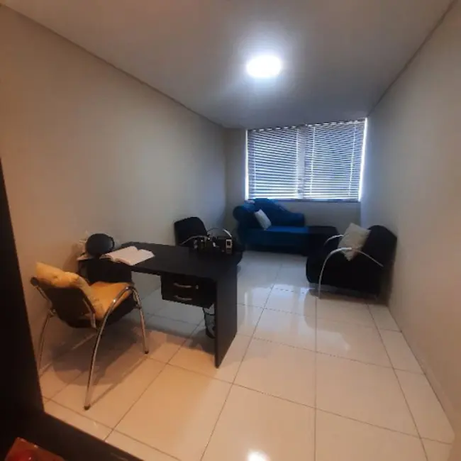Foto 6 de Sala Comercial à venda e para alugar, 61m2 em Centro, Londrina - PR